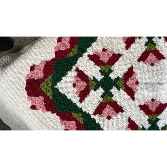 Handmade Crocheted Afghan, Vintage, Floral design, Double bed size - Picture 3 of 4